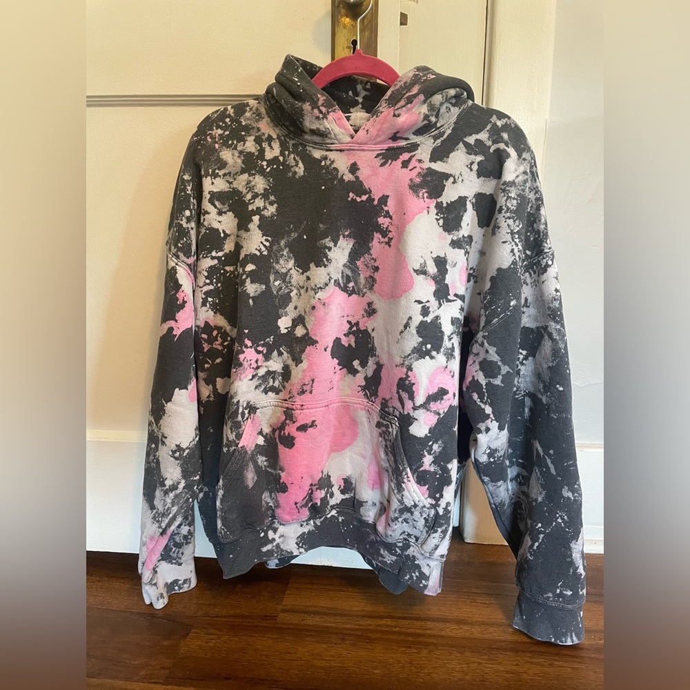 LF tie dye sweatshirt one size